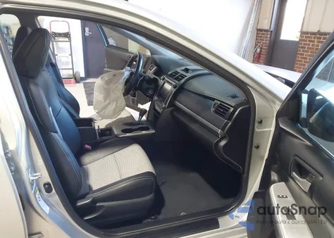 2013 Toyota Camry Se z USA, uszkodzony, nr VIN 4T1BF1FK0DU231402